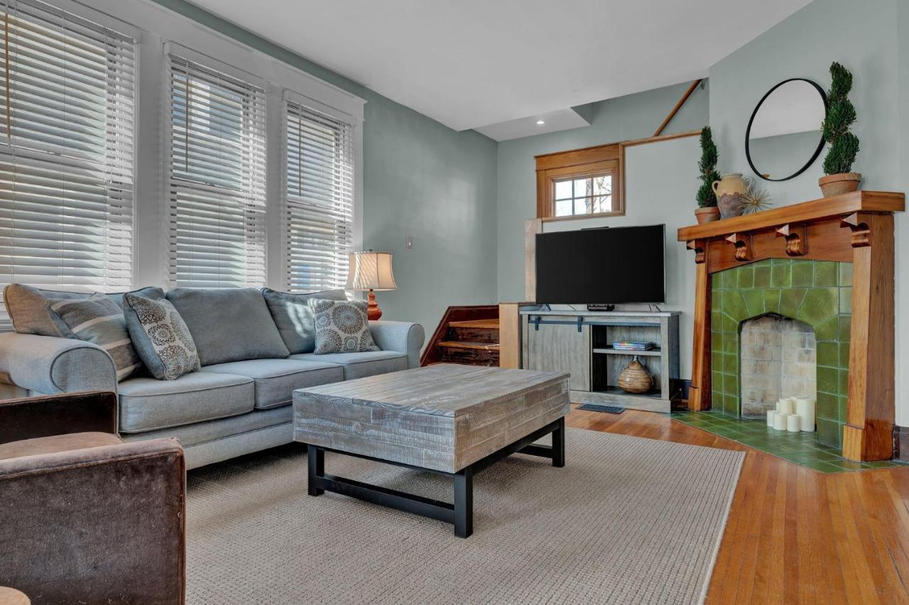 Oakley Square 3Br Charmer - Total Walkability Home Cincinnati Exterior photo