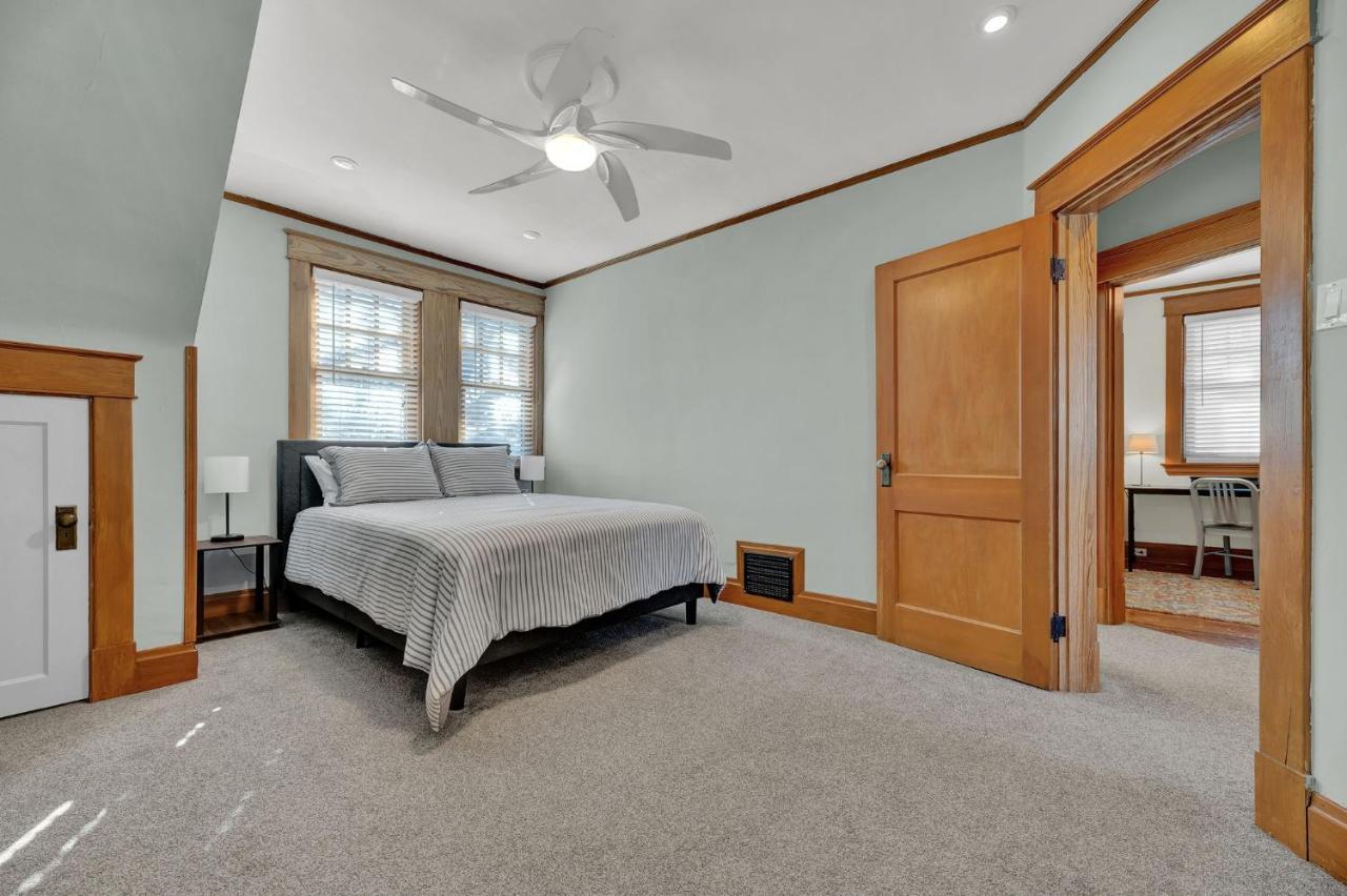 Oakley Square 3Br Charmer - Total Walkability Home Cincinnati Exterior photo